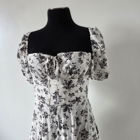 Black White Floral Milkmaid Dress Square Neck Renaissance Renfair Cottagecore S - Picture 10 of 13
